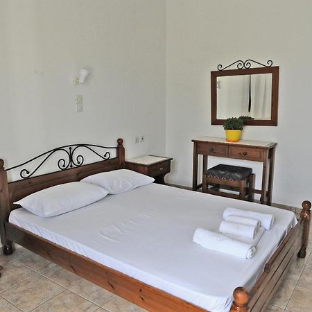 Morfeas Hotel Tripití Exteriér fotografie