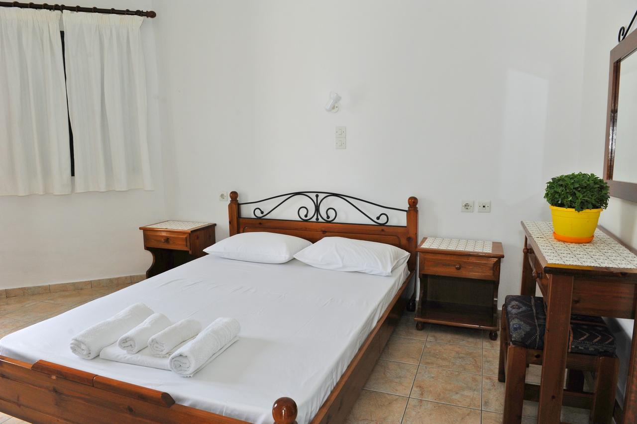 Morfeas Hotel Tripití Exteriér fotografie